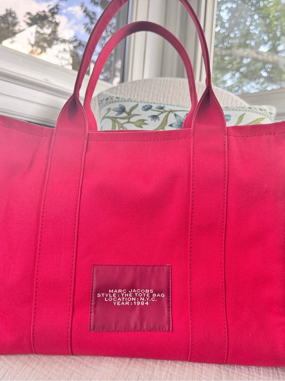 Marc Jacobs The Tote Bag in Red (Large) - Picture 3 of 7